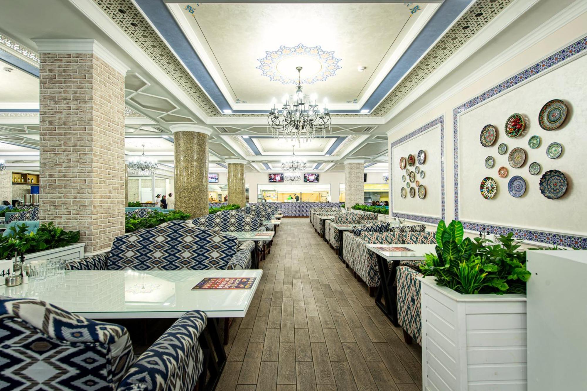 Shymkent Grand Hotel Buitenkant foto