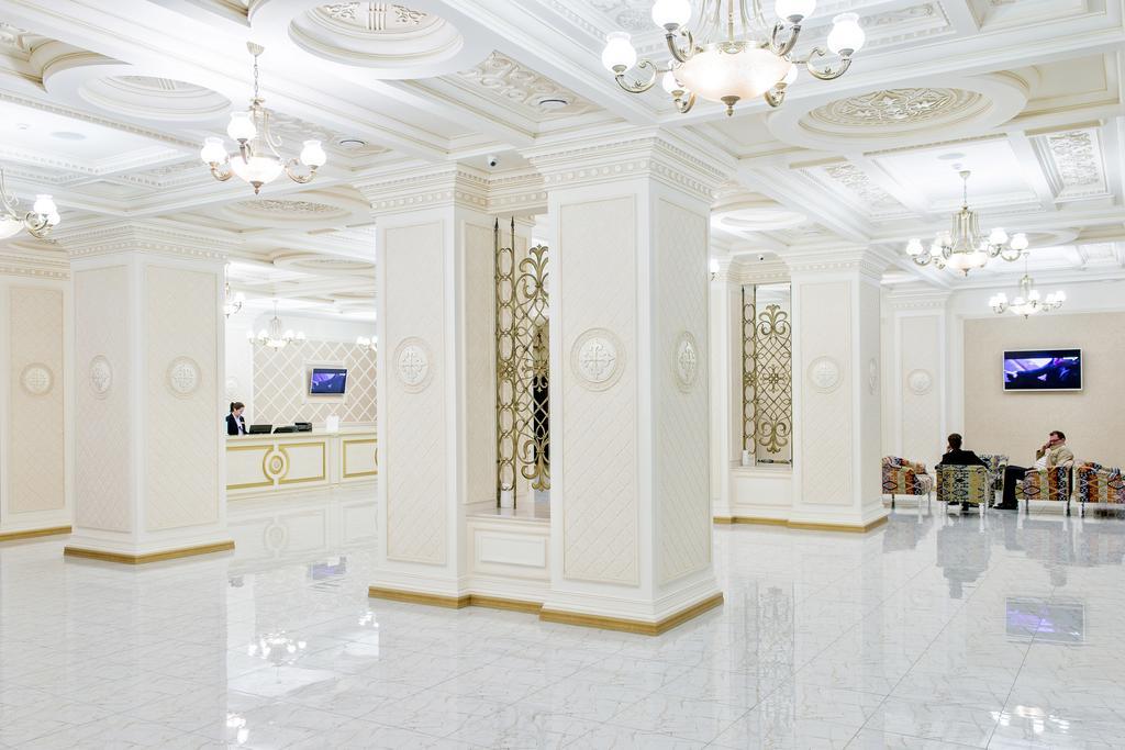 Shymkent Grand Hotel Buitenkant foto