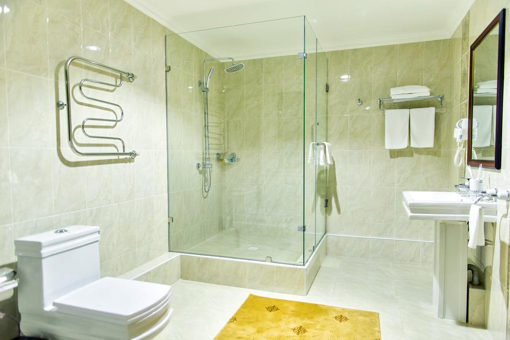Shymkent Grand Hotel Buitenkant foto