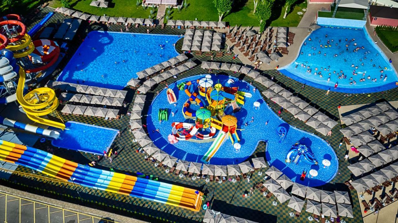 Shymkent Grand Hotel Buitenkant foto