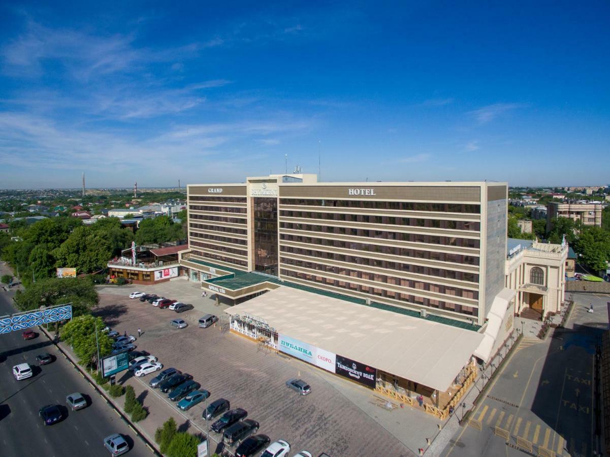 Shymkent Grand Hotel Buitenkant foto
